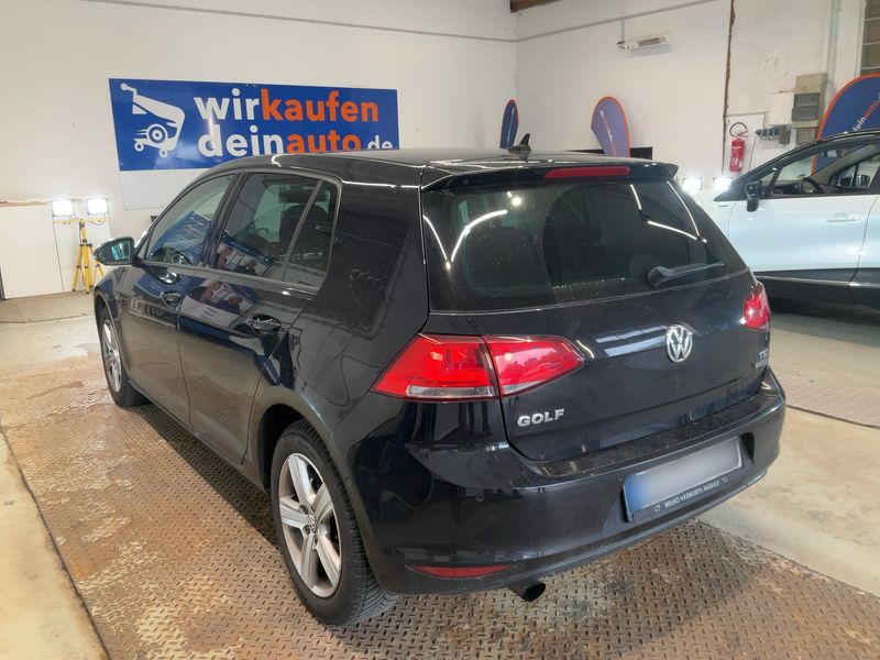 Volkswagen Golf VII 1.2 TSI Comfortline BlueMotion Tech — zdjęcie 3