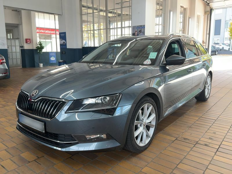 Skoda Superb 2.0 TDI Style — zdjęcie 1