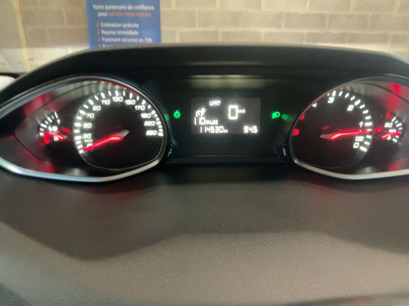 Peugeot 308 1.6 e-HDi Allure — zdjęcie 13