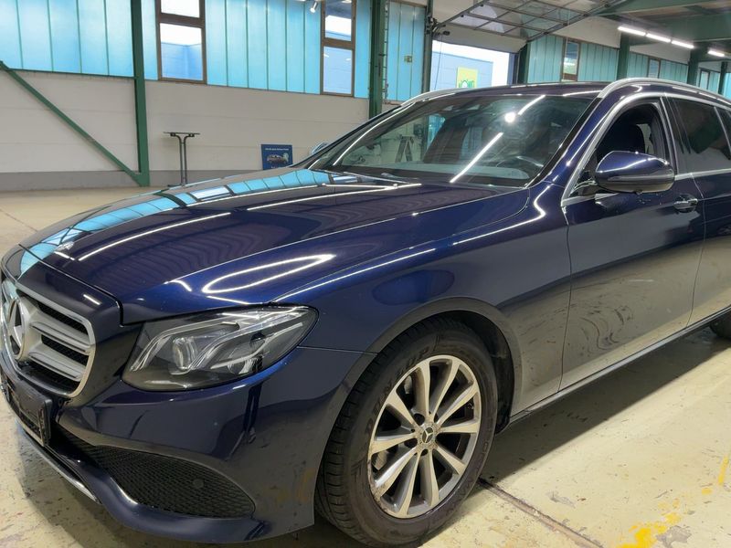 Mercedes-Benz E-Klasse E 200 d T Avantgarde — zdjęcie 2
