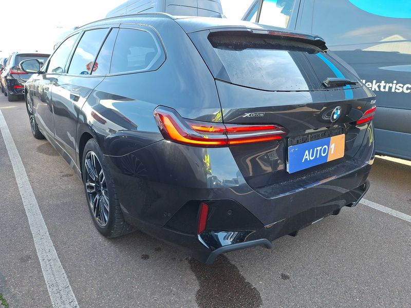 BMW 5er 520d Mild-Hybrid xDrive M Sport — zdjęcie 3