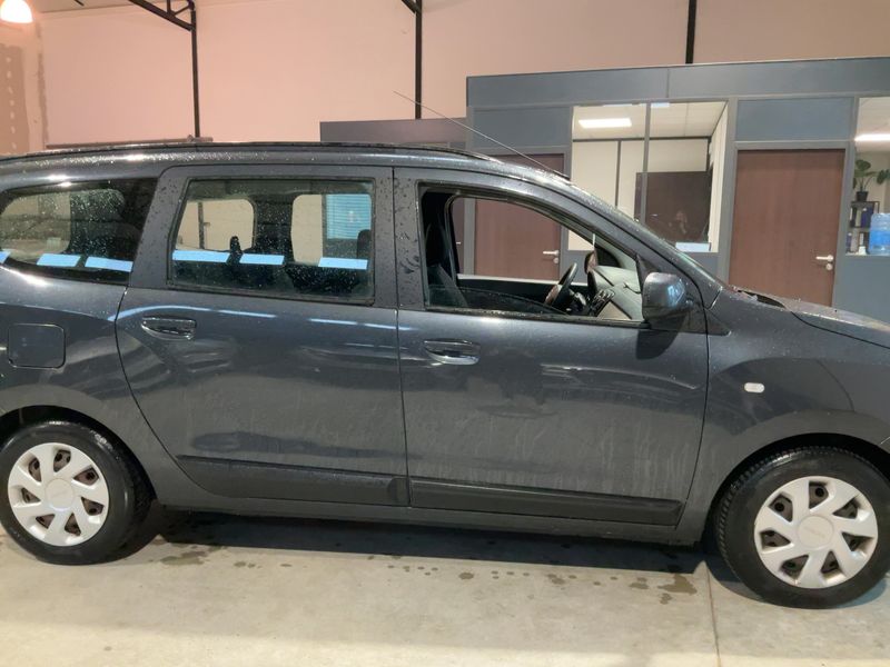 Dacia Lodgy 1.5 dCi Laureate — zdjęcie 7