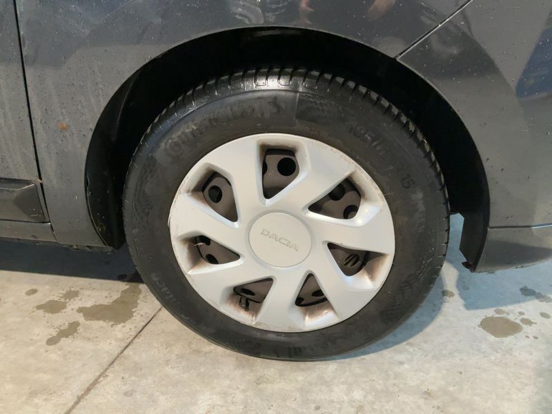 Dacia Lodgy 1.5 dCi Laureate — zdjęcie 24
