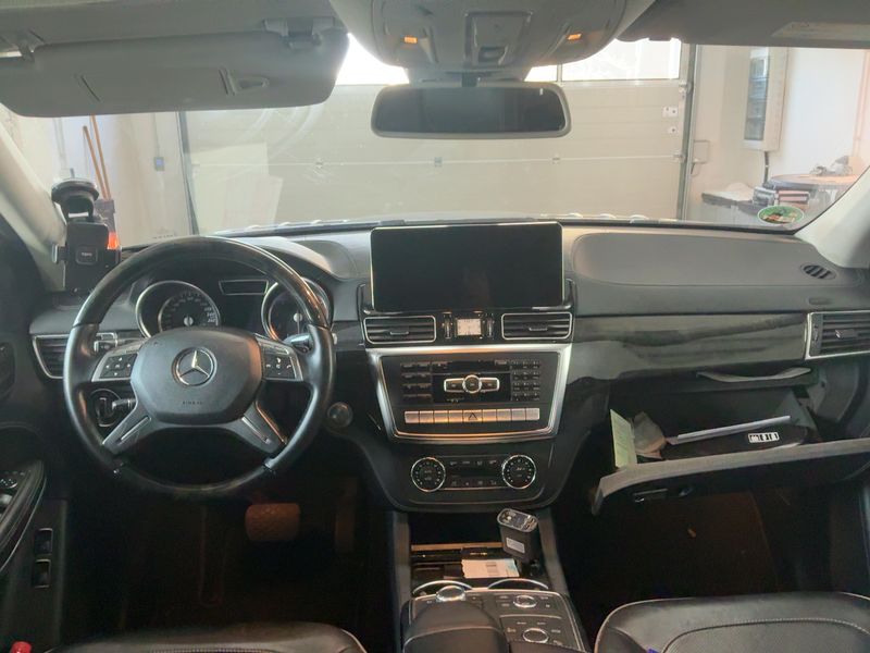 Mercedes-Benz GL-Klasse GL 500 4Matic BlueEfficiency — zdjęcie 12