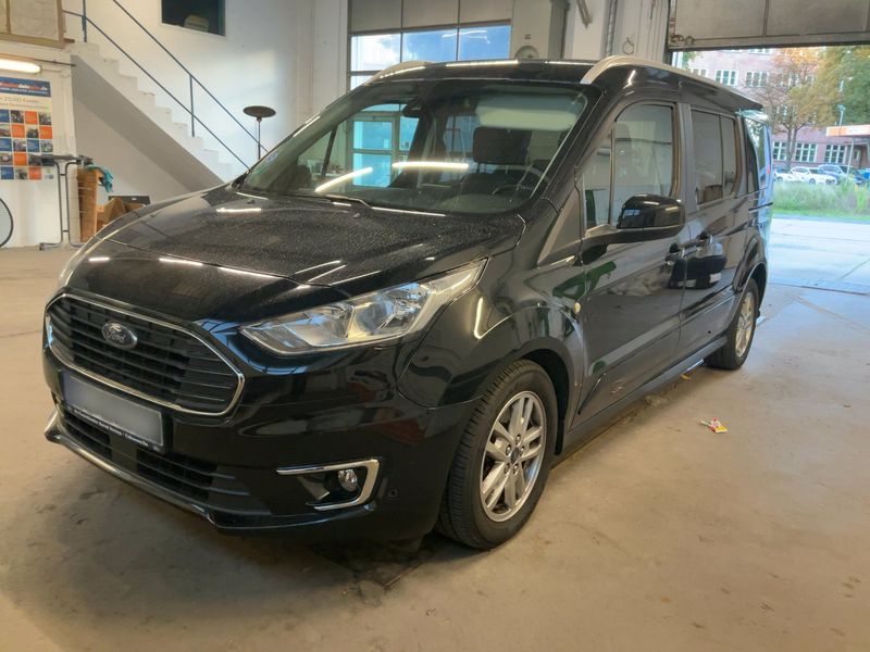 Ford Grand Tourneo Connect 1.5 TDCi EcoBlue Titanium