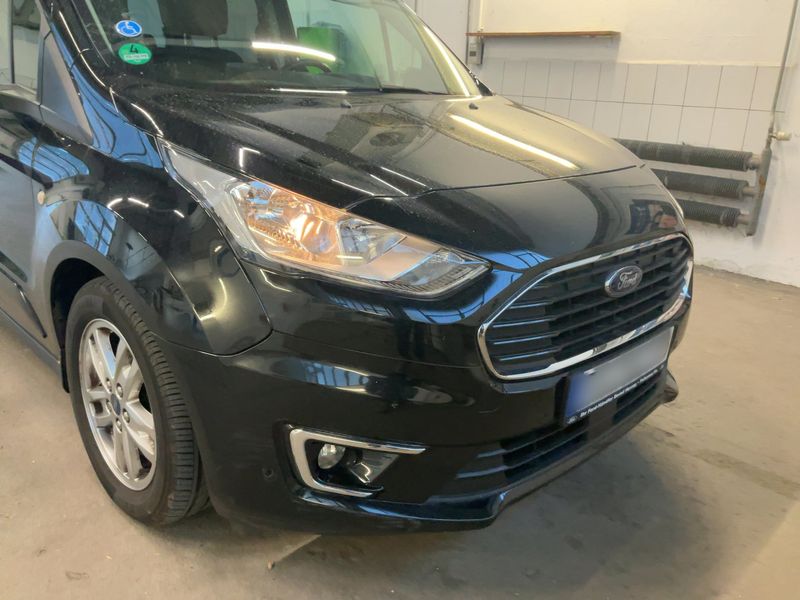 Ford Grand Tourneo Connect 1.5 TDCi EcoBlue Titanium — zdjęcie 8