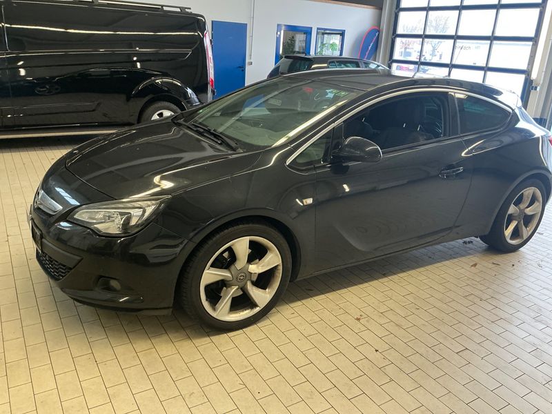 Opel Astra GTC 1.6 Turbo Innovation