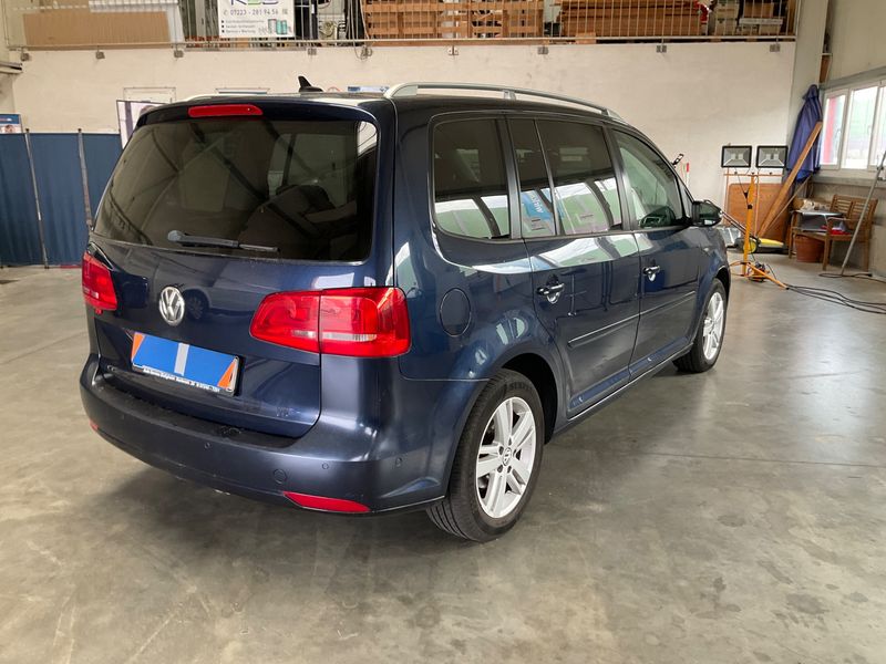 Volkswagen Touran 2.0 TDI Match BlueMotion Tech — zdjęcie 2