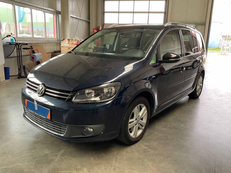 Volkswagen Touran 2.0 TDI Match BlueMotion Tech — zdjęcie 1