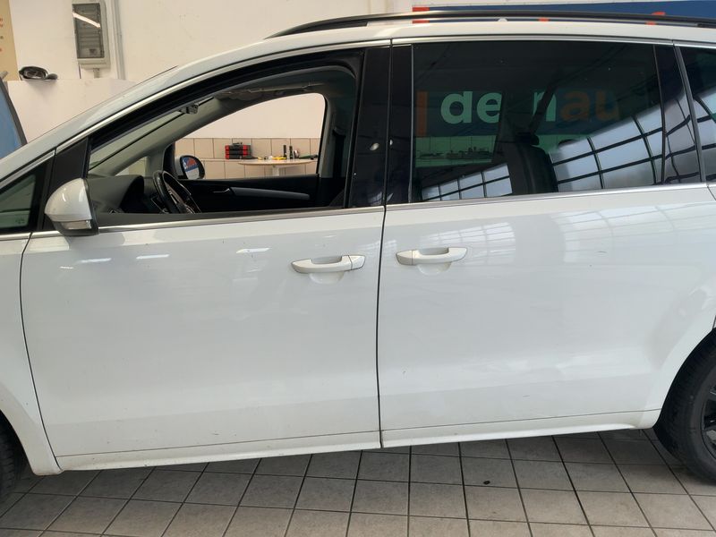 Volkswagen Sharan 2.0 TDI Comfortline BlueMotion Tech — zdjęcie 4