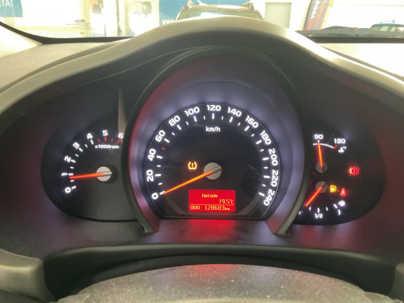 Kia Sportage 1.7 CRDi Active 2WD — zdjęcie 13
