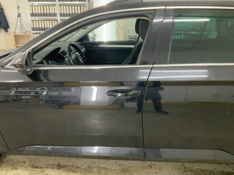 Skoda Superb 2.0 TDI Ambition — zdjęcie 4