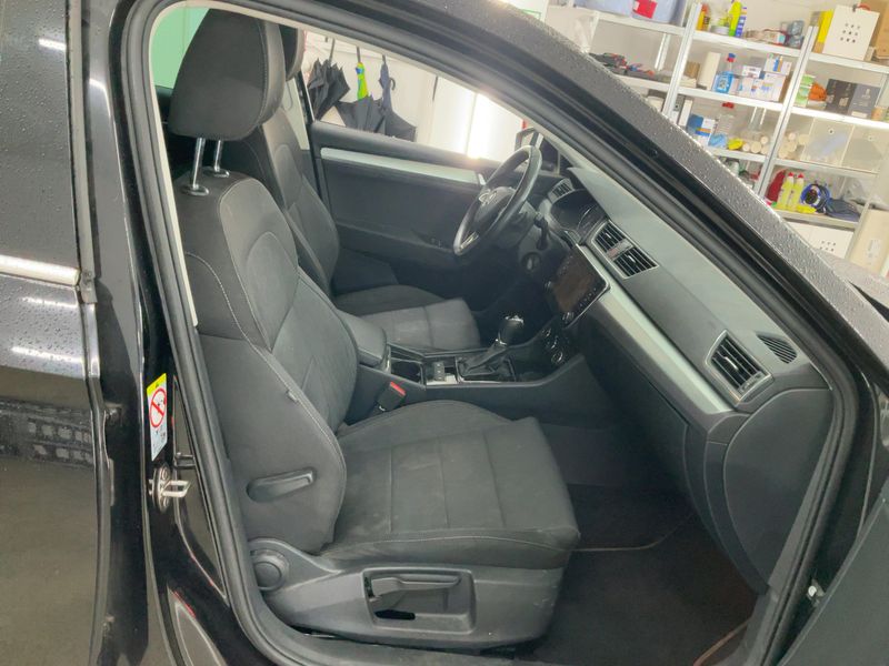 Skoda Superb 2.0 TDI Ambition — zdjęcie 11