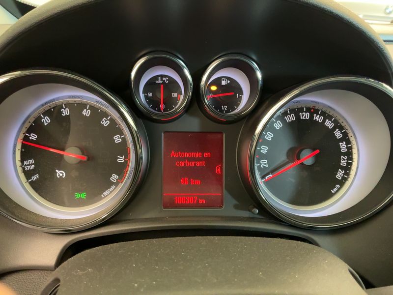 Opel Astra GTC 1.4 Turbo Innovation — zdjęcie 13