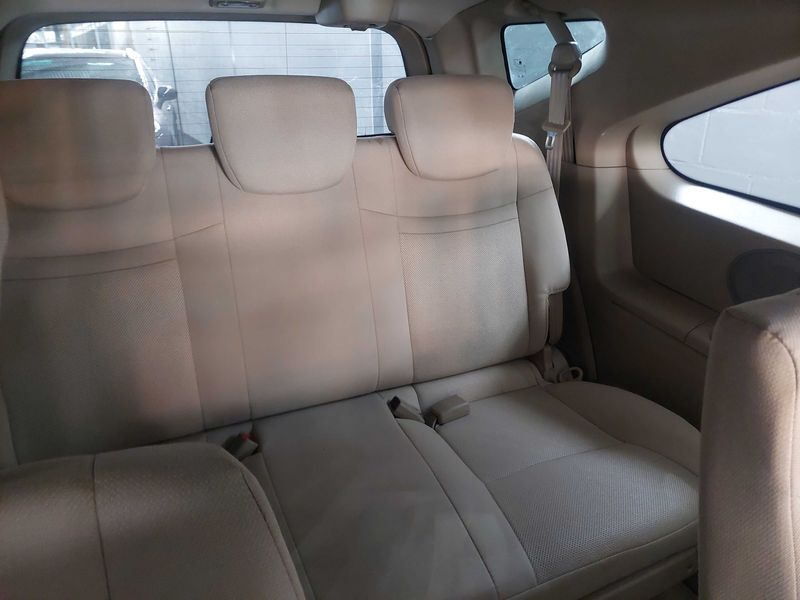 Ssangyong Rodius 270 Xdi Limited — zdjęcie 17