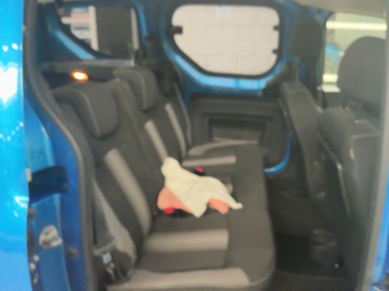 Dacia Dokker 1.2 TCe Stepway Celebration — zdjęcie 14