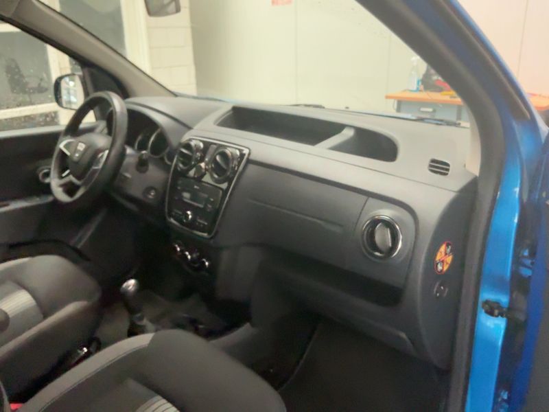 Dacia Dokker 1.2 TCe Stepway Celebration — zdjęcie 12