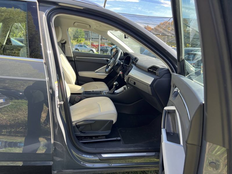 Audi Q3 40 TDI quattro Advanced — zdjęcie 10