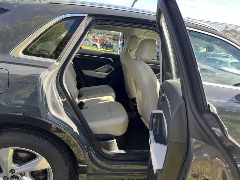 Audi Q3 40 TDI quattro Advanced — zdjęcie 14