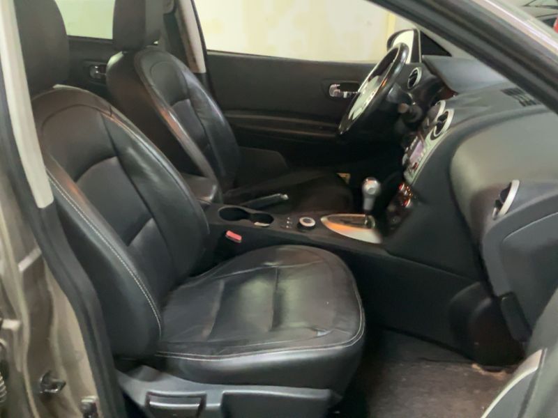 Nissan Qashqai+2 2.0 dCi Tekna 4x4 — zdjęcie 11