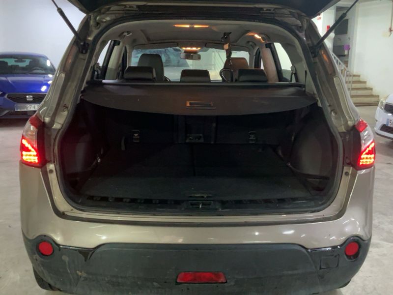 Nissan Qashqai+2 2.0 dCi Tekna 4x4 — zdjęcie 10