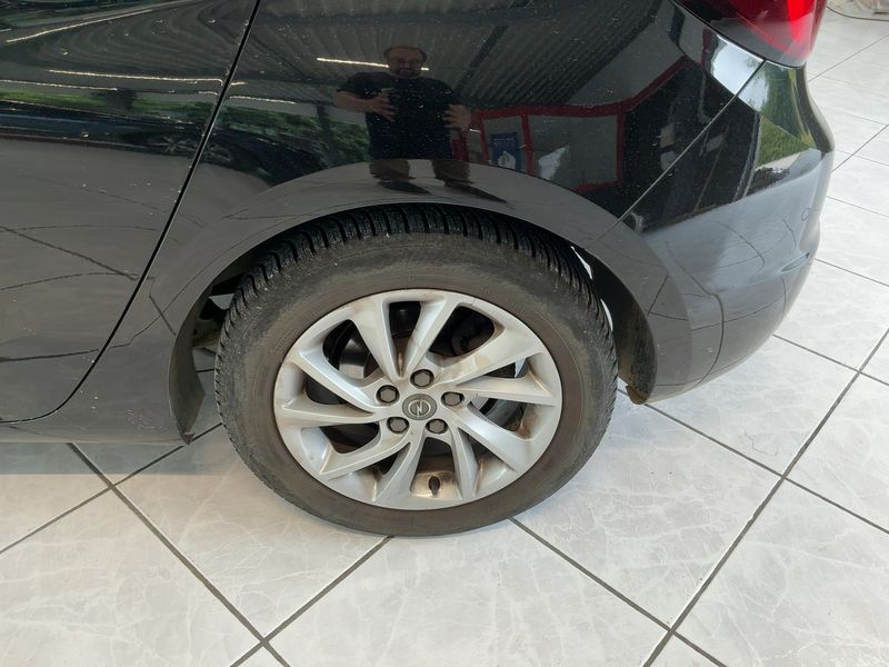 Opel Astra 1.2 Turbo Start&Stop — zdjęcie 18