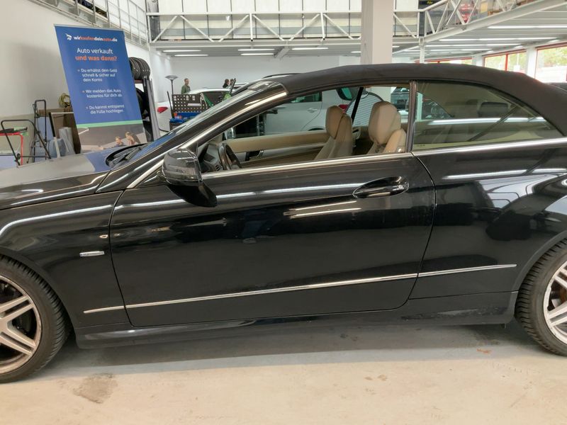 Mercedes-Benz E-Klasse E 250 CGI BlueEfficiency Elegance — zdjęcie 4