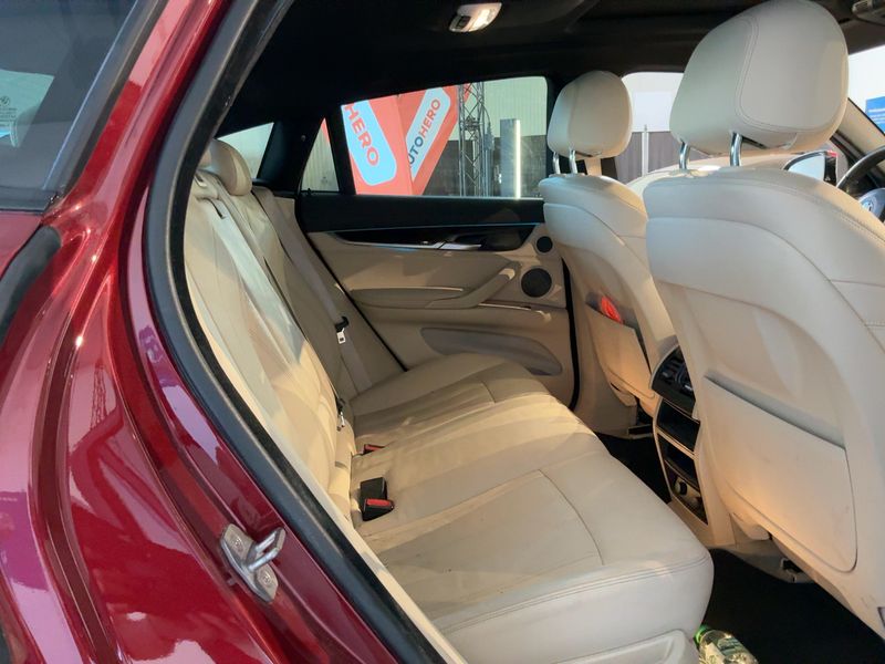 BMW X6 xDrive 50i — zdjęcie 14