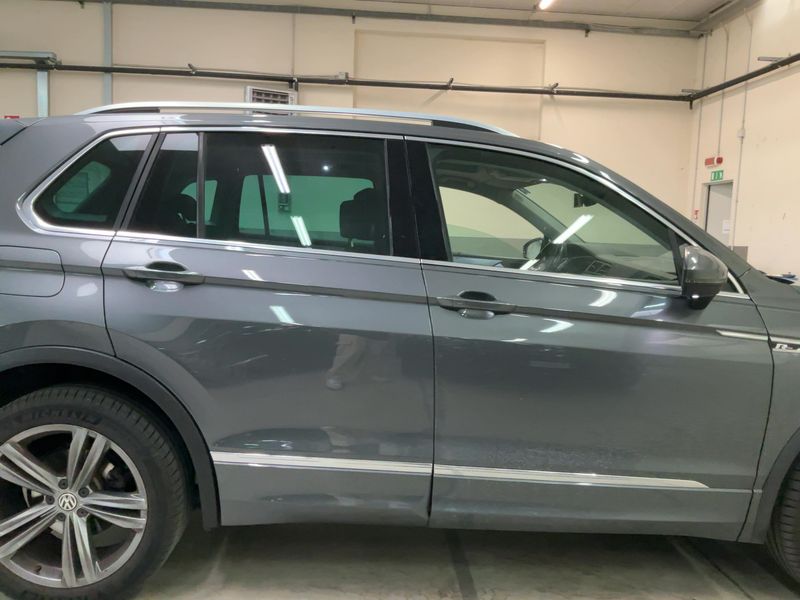 Volkswagen Tiguan 2.0 TDI Sport 4Motion BlueMotion Tech — zdjęcie 7