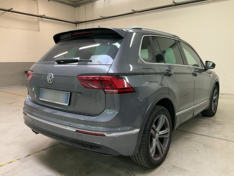 Volkswagen Tiguan 2.0 TDI Sport 4Motion BlueMotion Tech — zdjęcie 6