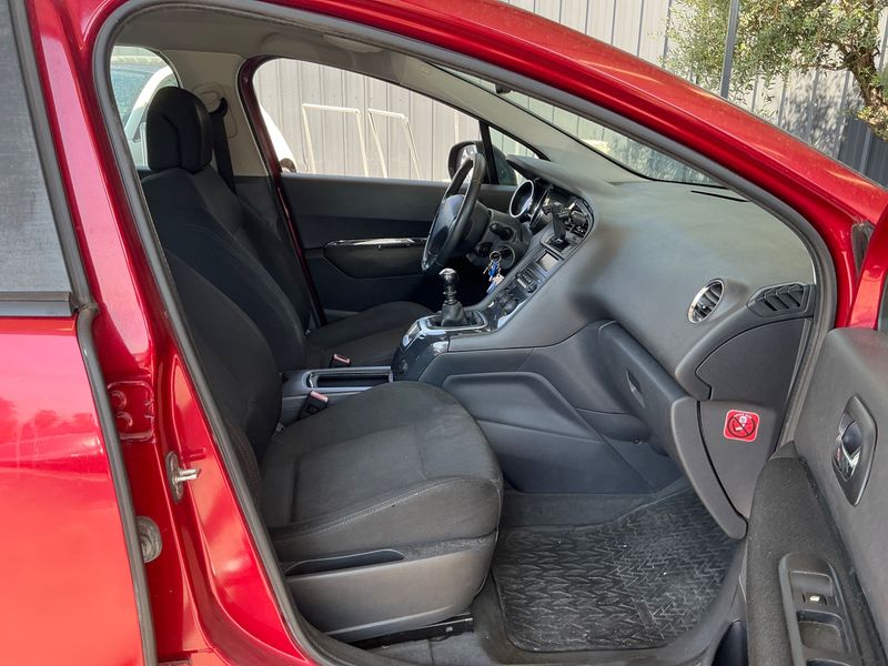 Peugeot 5008 1.6 HDi Confort Pack — zdjęcie 3