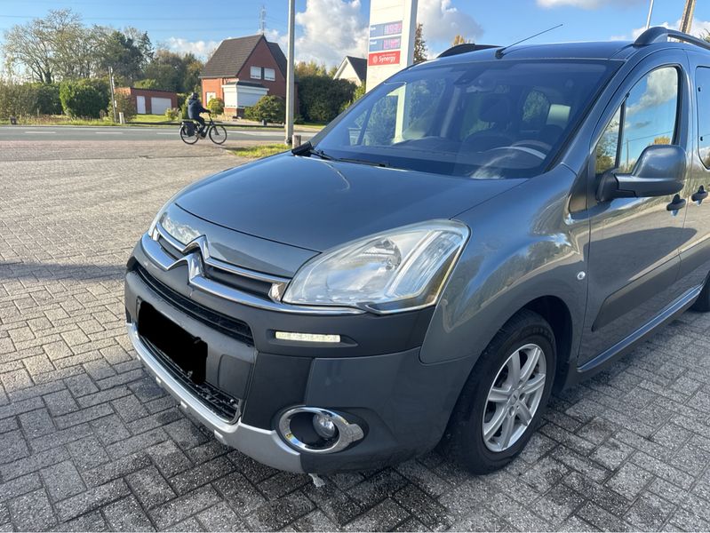 Citroen Berlingo 1.6 e-HDi XTR — zdjęcie 2