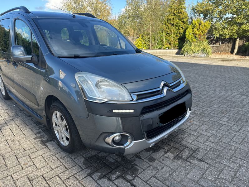 Citroen Berlingo 1.6 e-HDi XTR — zdjęcie 6