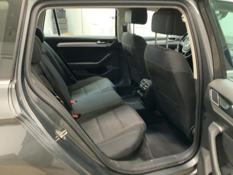 Volkswagen Passat 1.4 TSI Comfortline BlueMotion Tech — zdjęcie 14