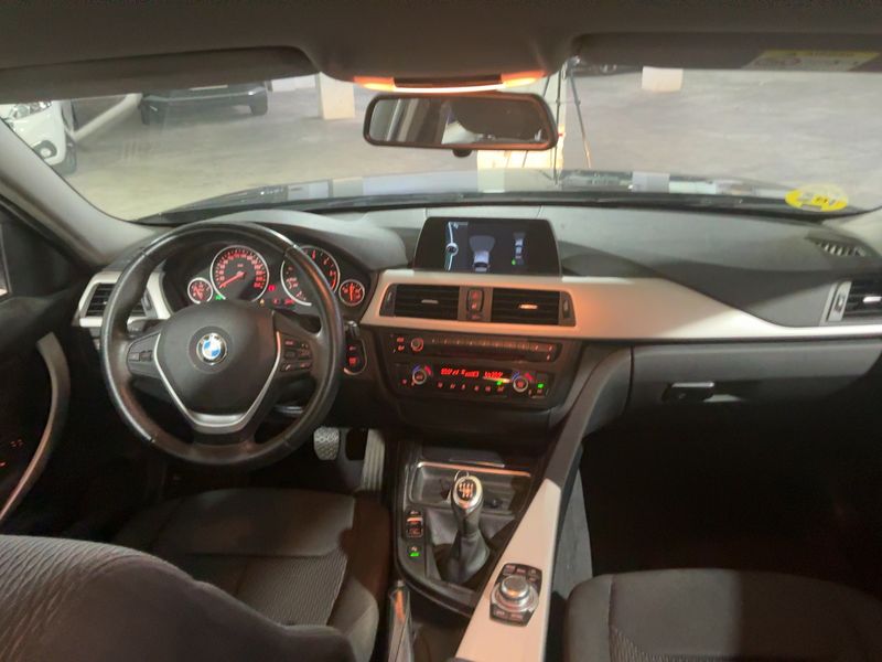 BMW 3er 318d — zdjęcie 12