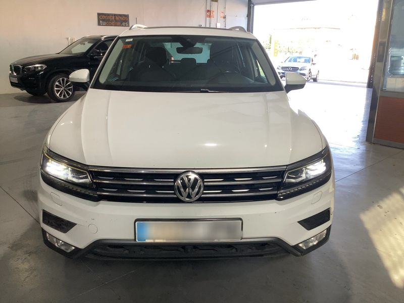 Volkswagen Tiguan 2.0 TDI Sport 4Motion BlueMotion Tech — zdjęcie 9