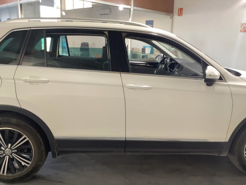 Volkswagen Tiguan 2.0 TDI Sport 4Motion BlueMotion Tech — zdjęcie 7