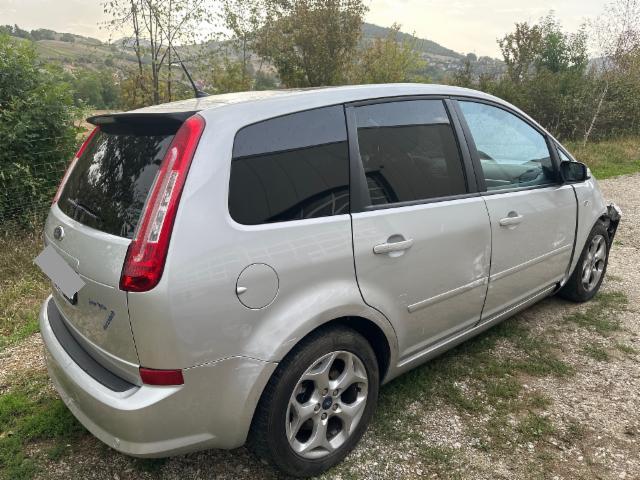 Ford C-Max 2.0i 16V Titanium — zdjęcie 9