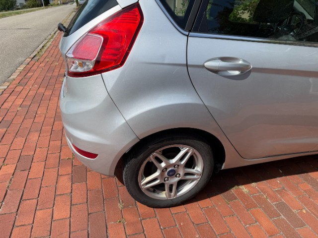 Ford Fiesta 1.0 EcoB 100 Titanium — zdjęcie 15