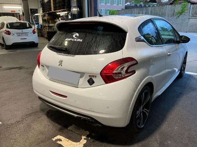 Peugeot 208 1.6 Turbo GTi — zdjęcie 9