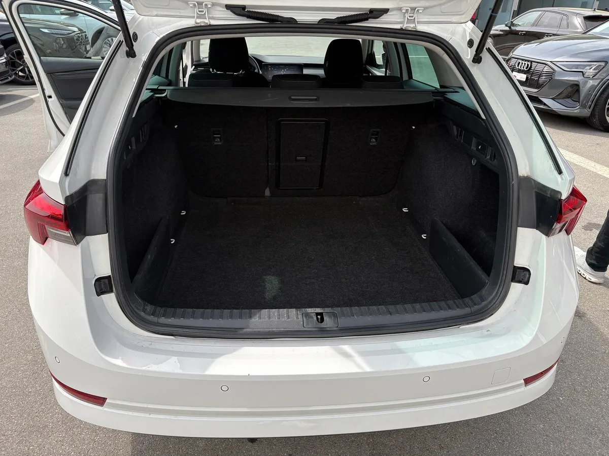 SKODA Octavia 2.0TDI4x4 — zdjęcie 15