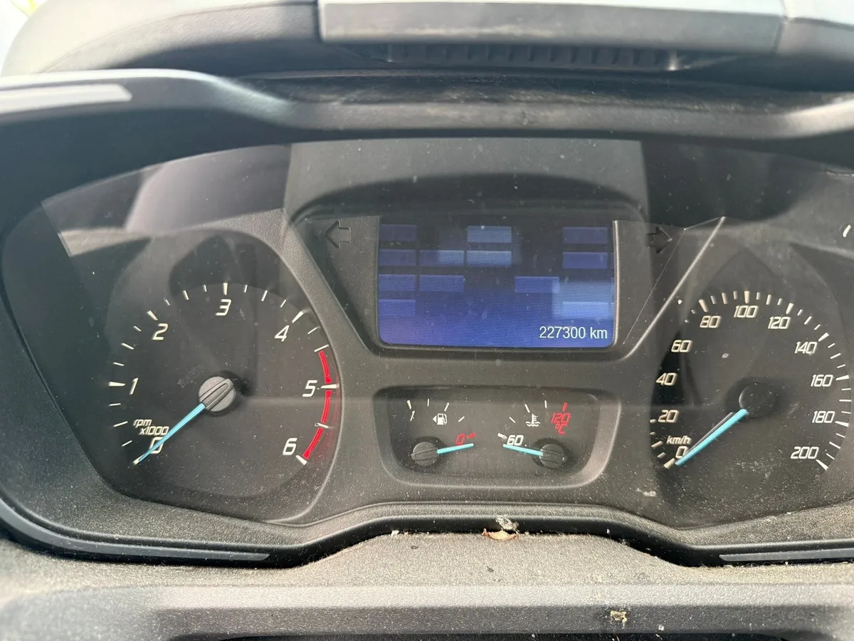 FORD Tourneo Custom — zdjęcie 12