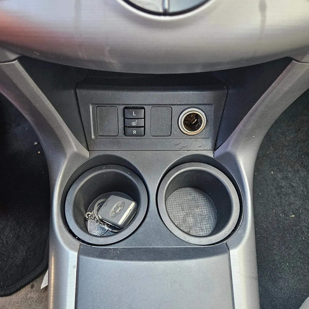 TOYOTA RAV4 2.2 D4D CP — zdjęcie 15