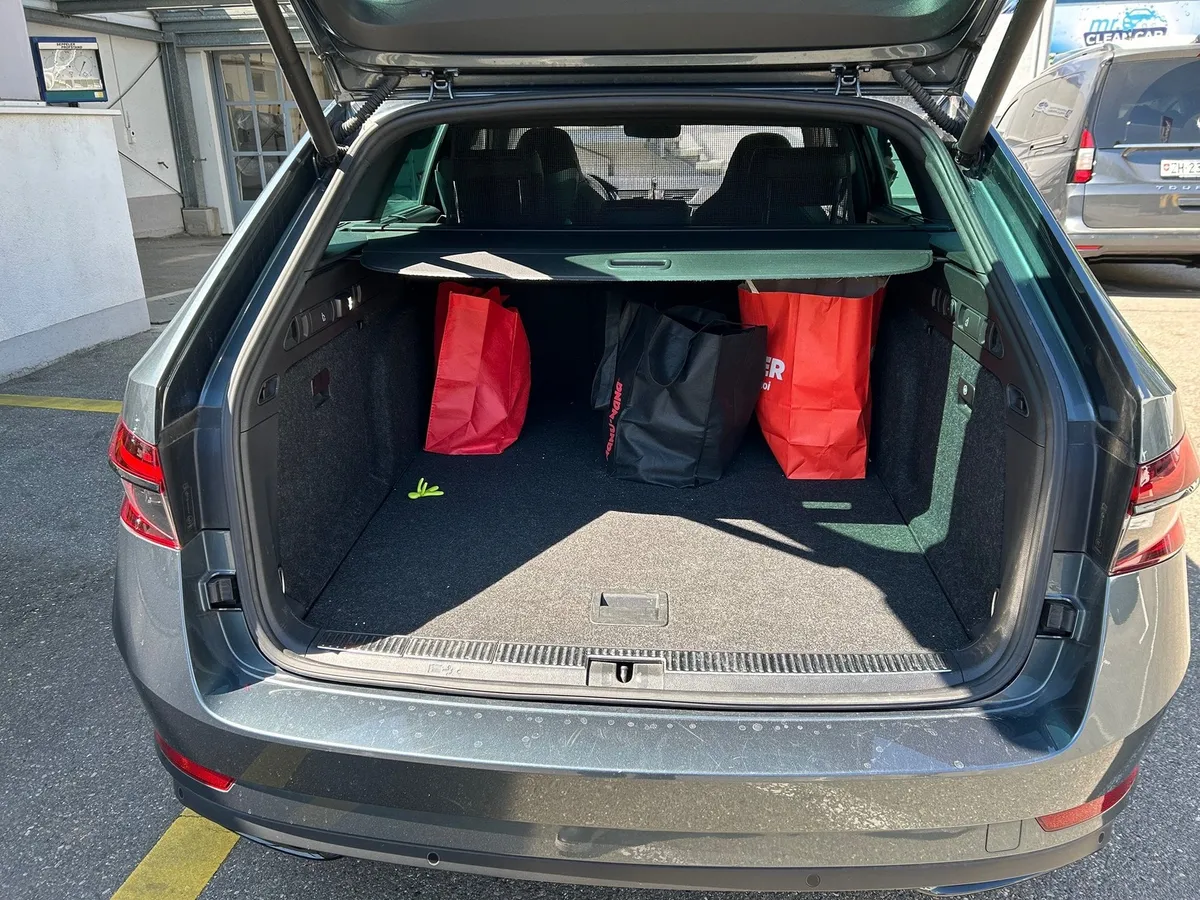 SKODA SuperbC 2.0TDI4x4 — zdjęcie 12