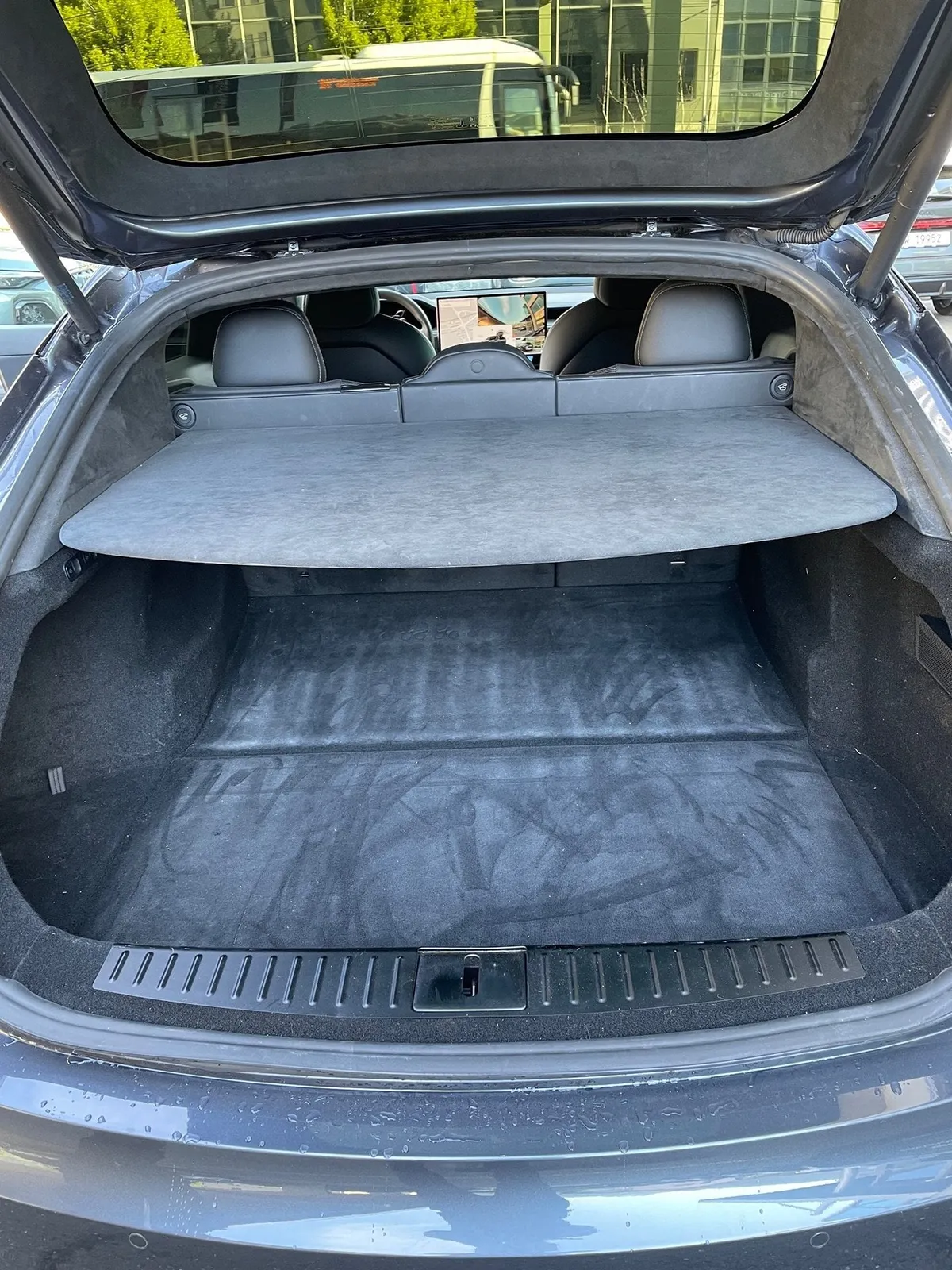 TESLA Model S Plaid — zdjęcie 14