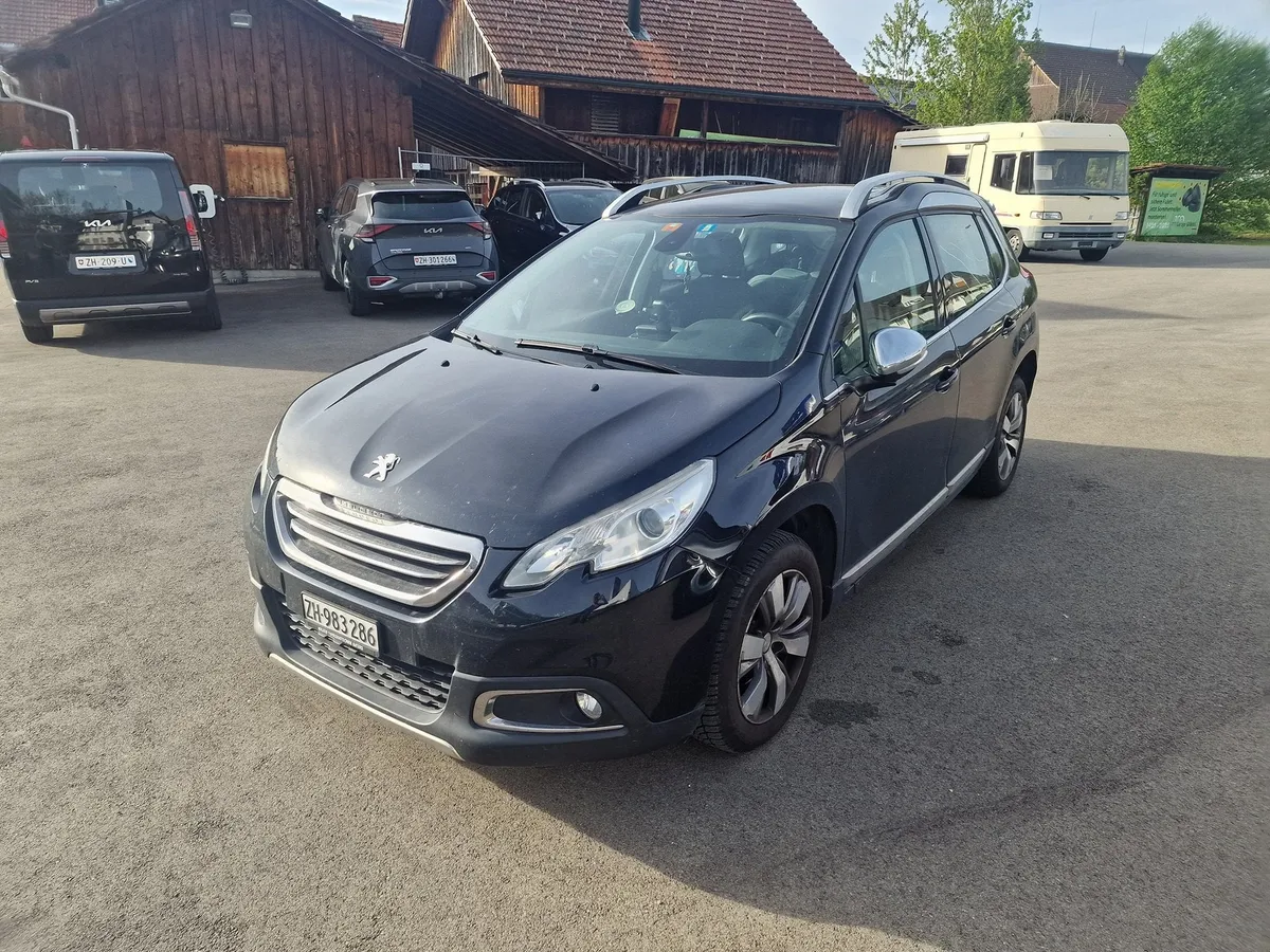 PEUGEOT 2008 1.6i