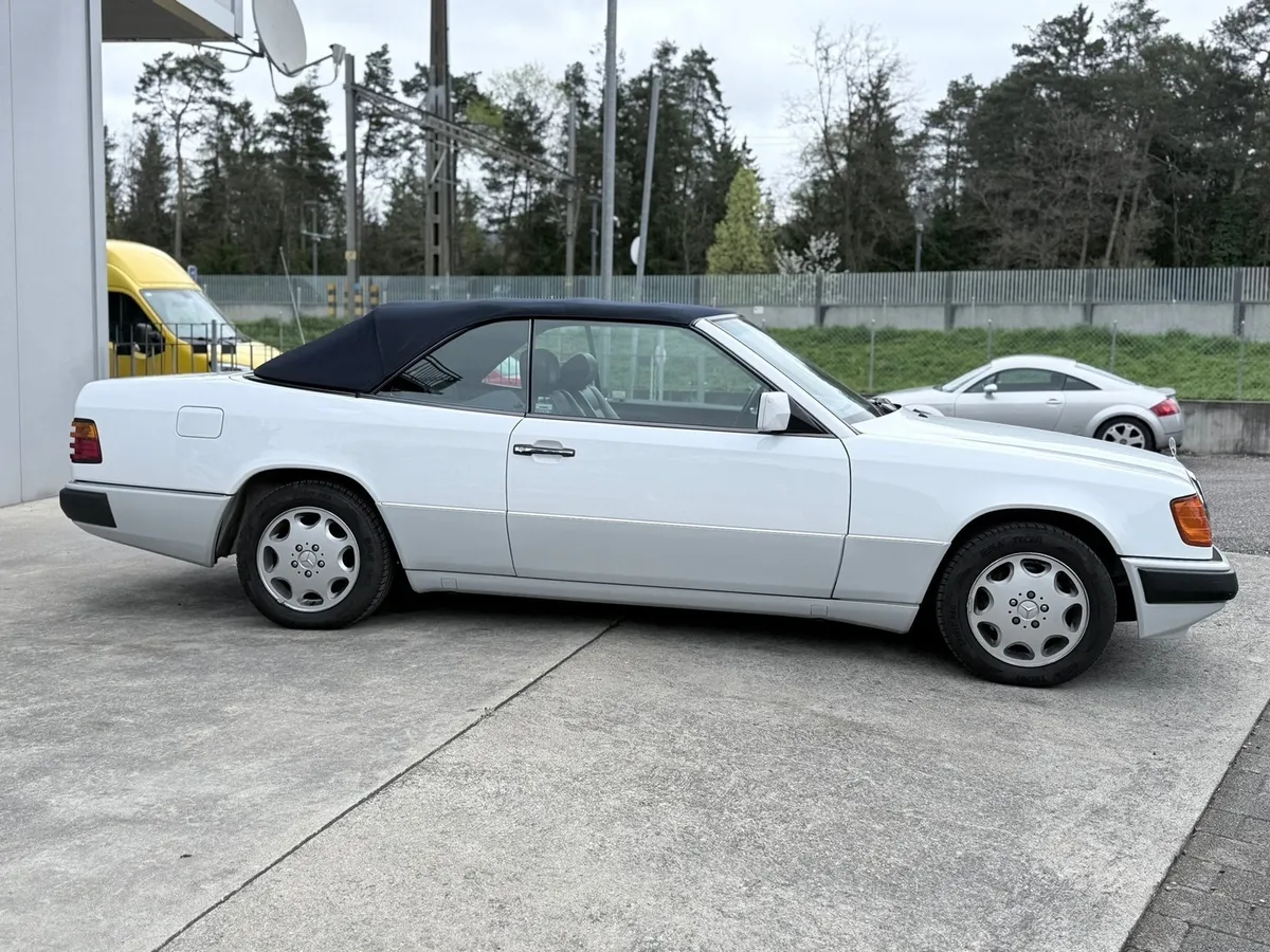 MERCEDES-BENZ 300 CE-24 — zdjęcie 4