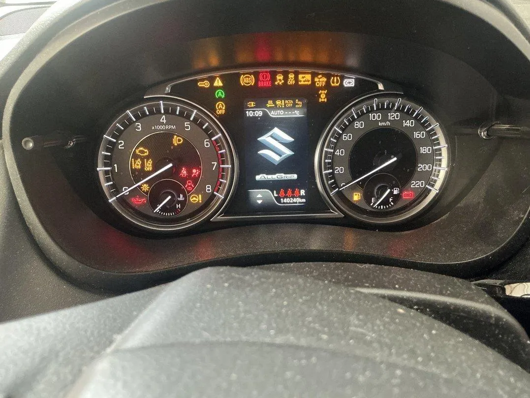 Suzuki S-Cross 1.4 T Compact Top Hybrid 4x4, 129 PS — zdjęcie 3