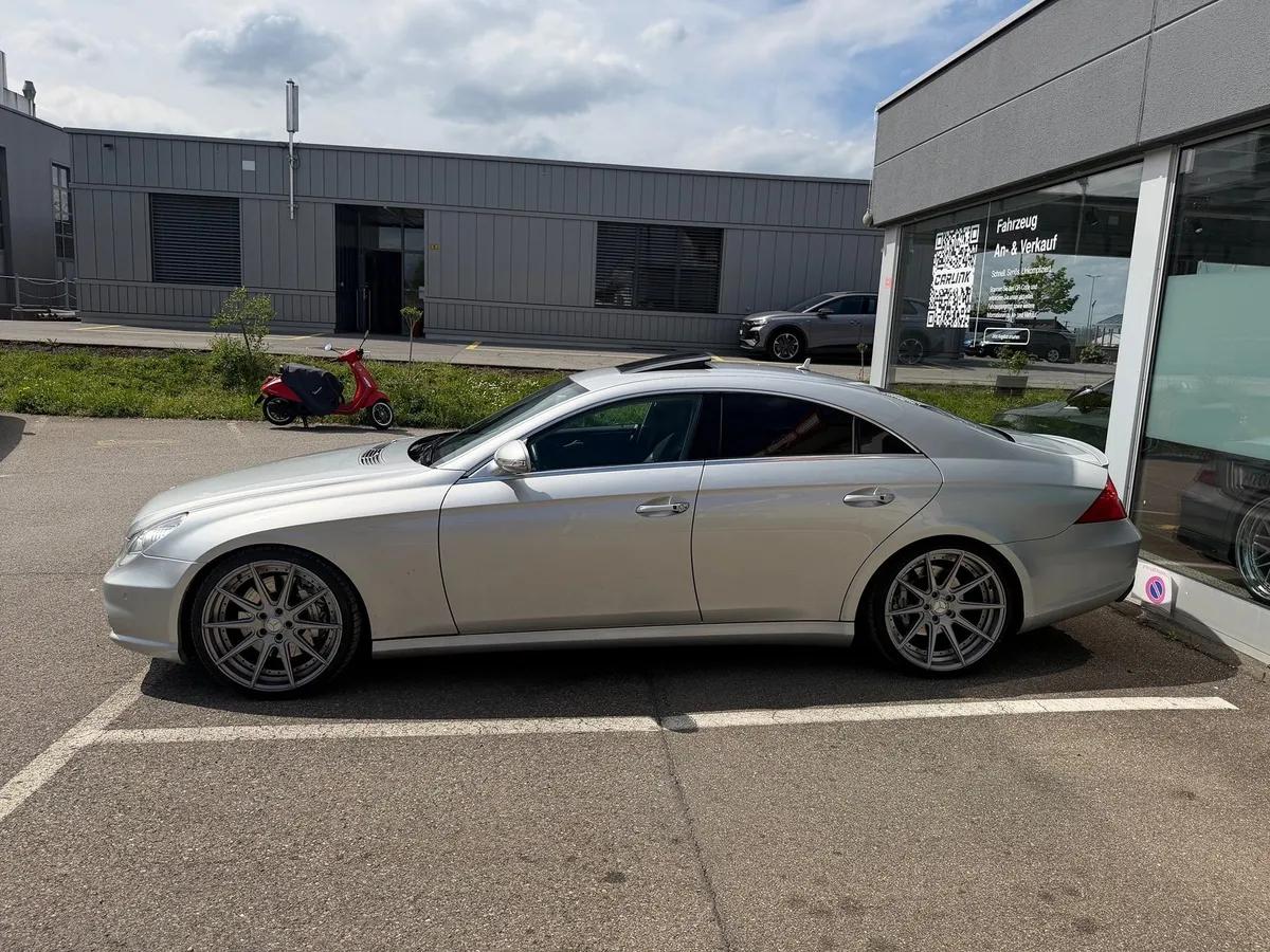 MERCEDES-BENZ CLS 63 AMG — zdjęcie 5