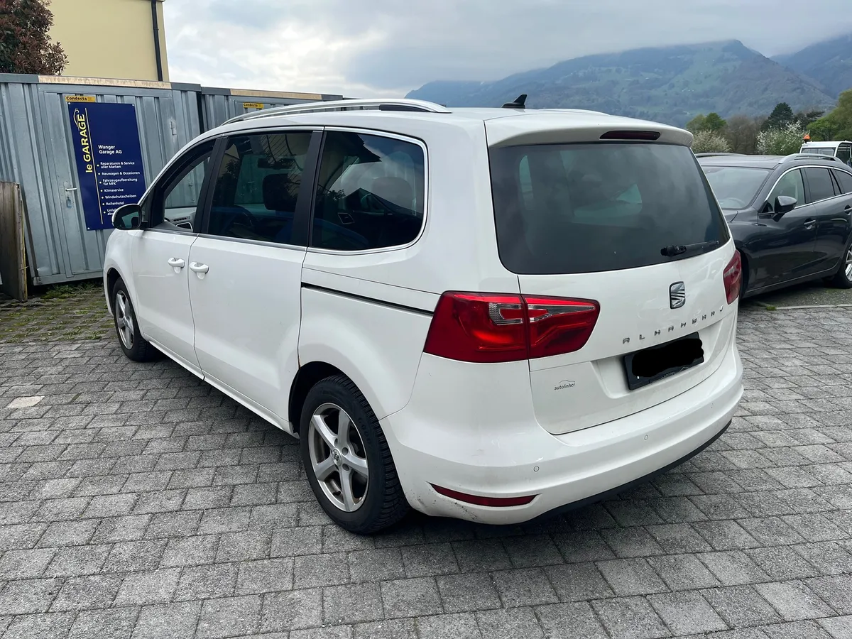SEAT Alhambra 2.0D 4M — zdjęcie 3